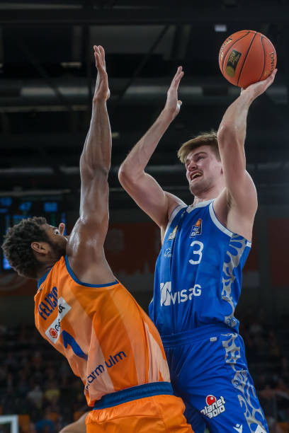 9年若昂 9年若昂